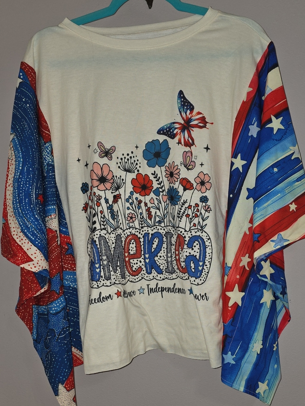 AMERICA Patriotic  America - Flowy Butterfly Sleeve White/Red/Blue 2XL